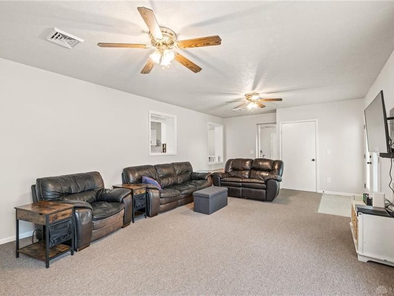 429 Meadowlark Lane, Eaton, OH 45320 Photo 18