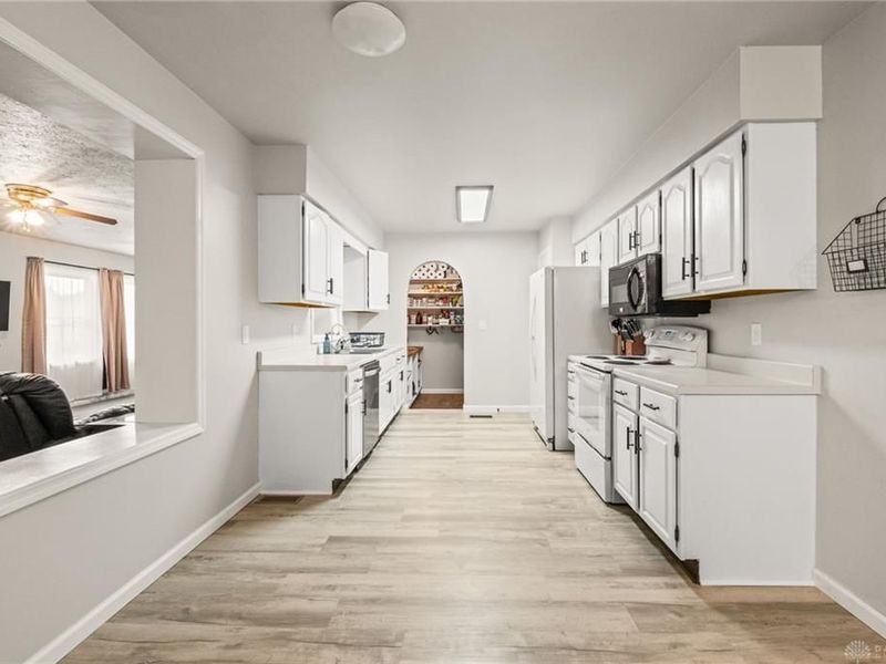429 Meadowlark Lane, Eaton, OH 45320 Photo 8