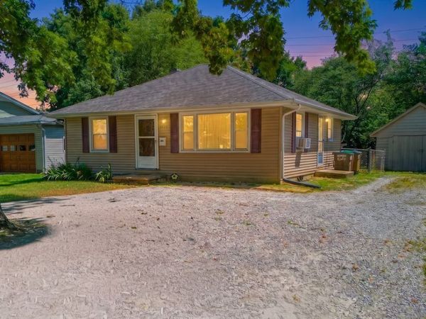 3113 17th, Columbus, IN 47201