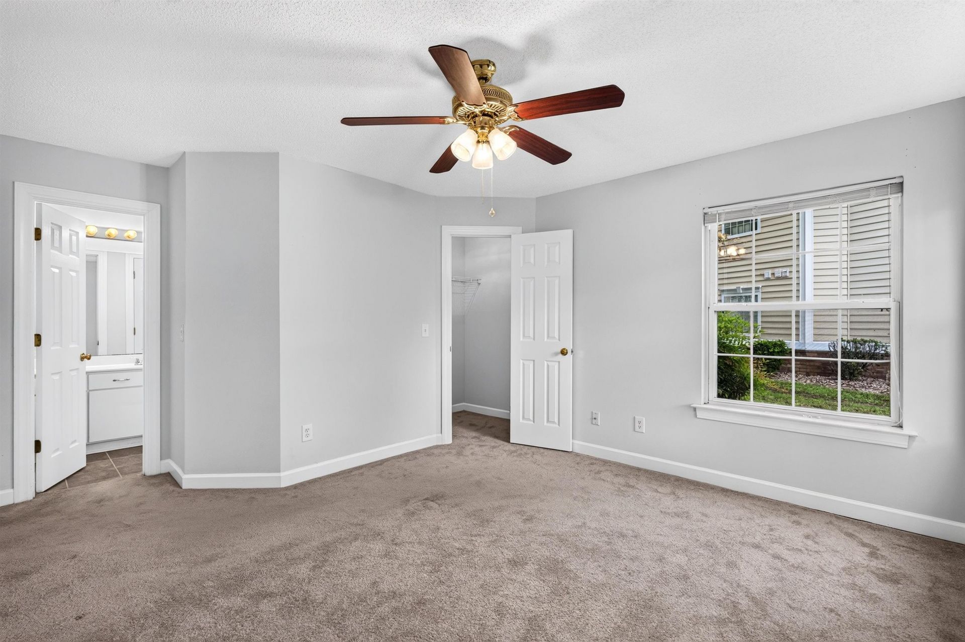 4391 Daphne Ln. Photo 16