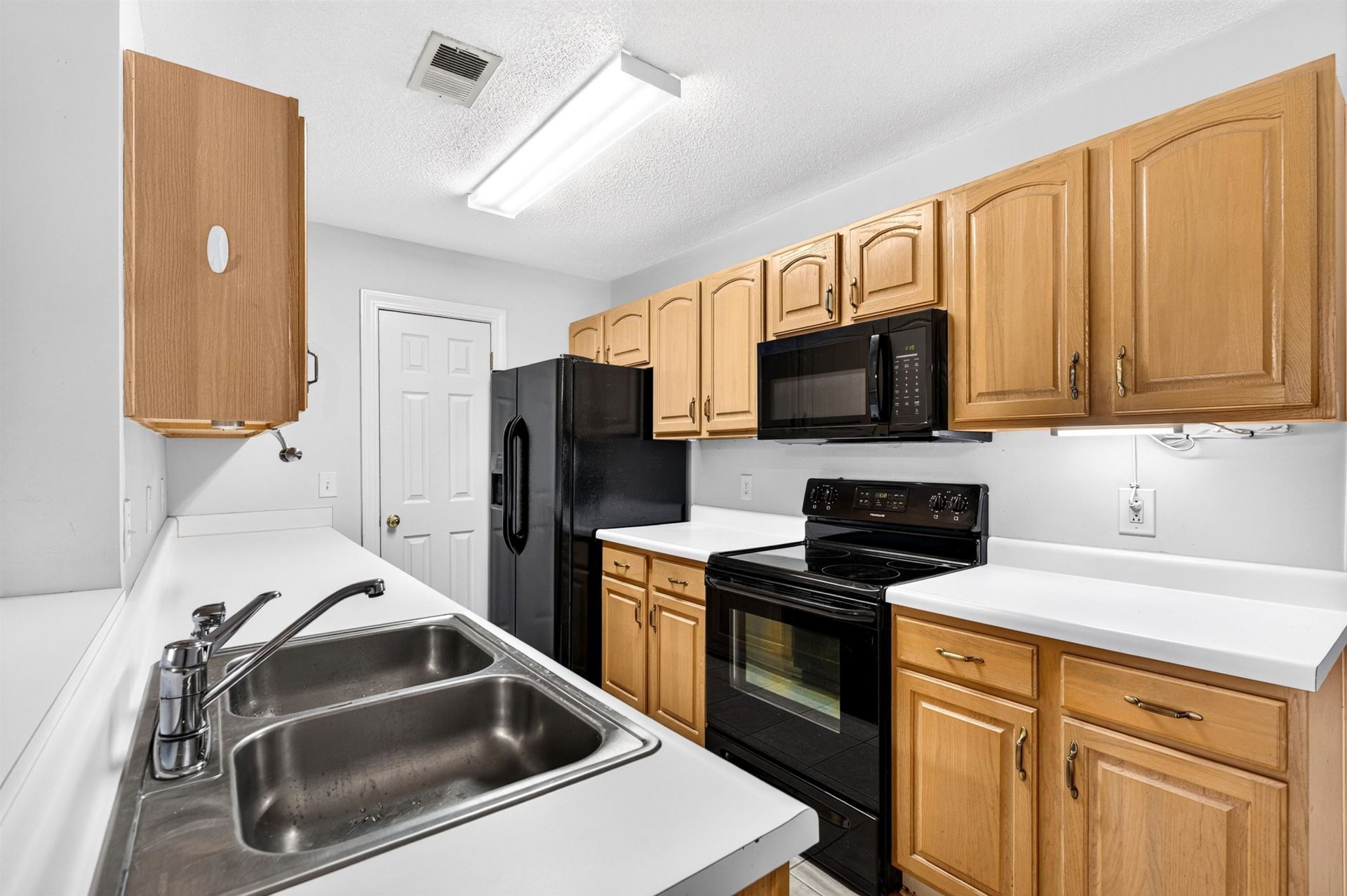 4391 Daphne Ln. Photo 32