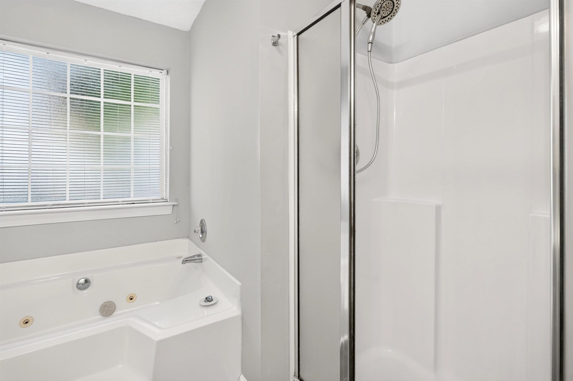 4391 Daphne Ln. Photo 33