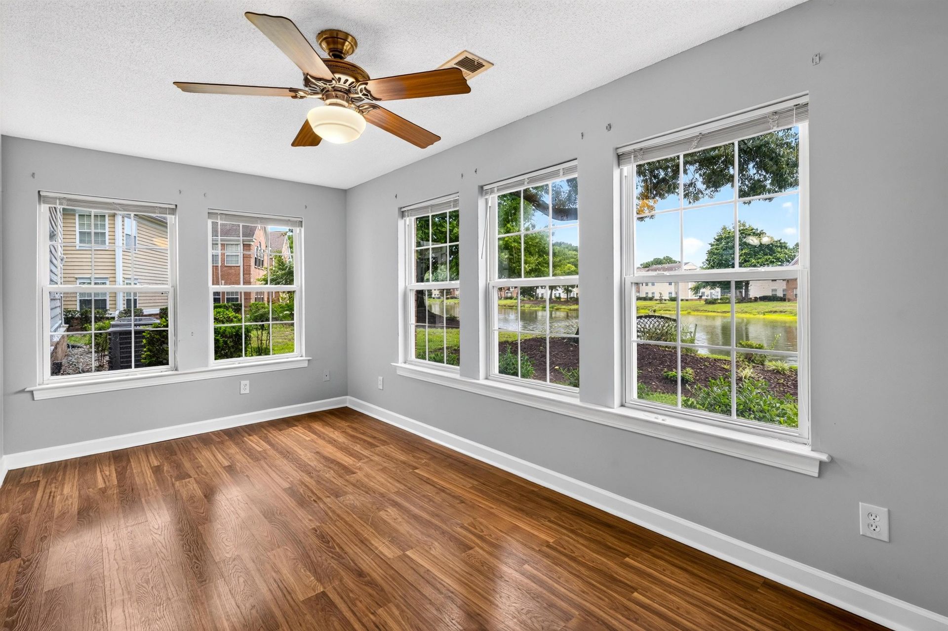 4391 Daphne Ln. Photo 5