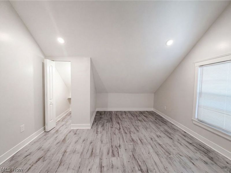 3407 Erin Avenue, Cleveland, OH 44113 Photo 7