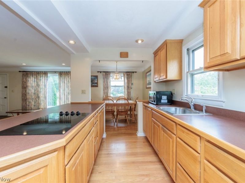 11601 Glamer Drive, Parma, OH 44130 Photo 13