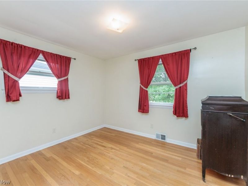 11601 Glamer Drive, Parma, OH 44130 Photo 19