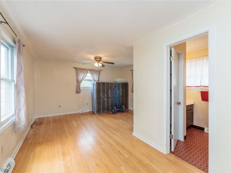 11601 Glamer Drive, Parma, OH 44130 Photo 24