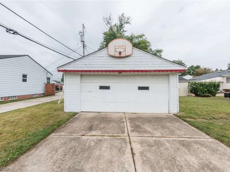 11601 Glamer Drive, Parma, OH 44130 Photo 42