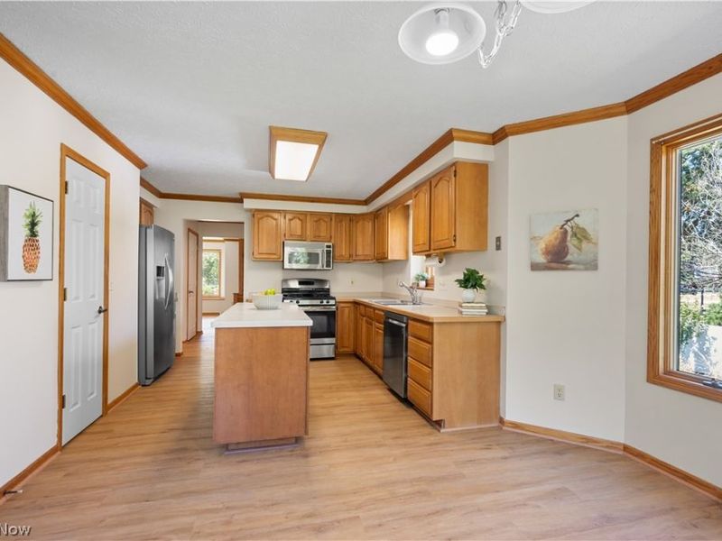37959 Detroit Road, Avon, OH 44011 Photo 15