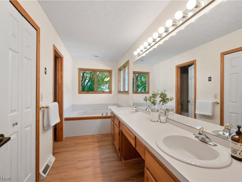 37959 Detroit Road, Avon, OH 44011 Photo 24