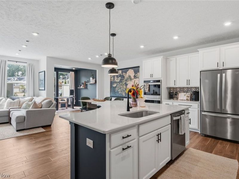 766 N Greenway Drive, Westlake, OH 44145 Photo 8