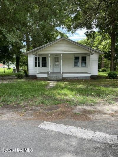 213 W Chelly Street, Warsaw, NC 28398 Main Photo