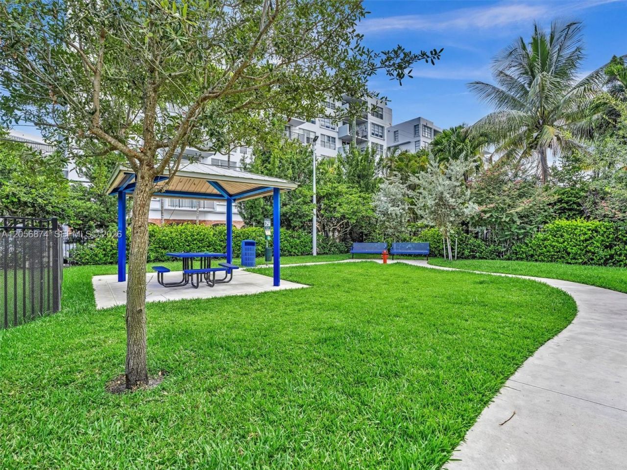 1060 92nd St, Unit 6, Bay Harbor Islands, FL 33154 Photo