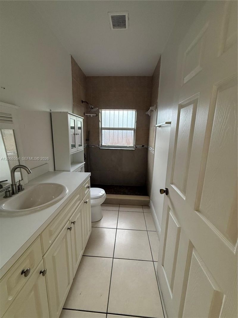 761 NW 24th Ct , Unit 761, Miami, FL 33125 Photo