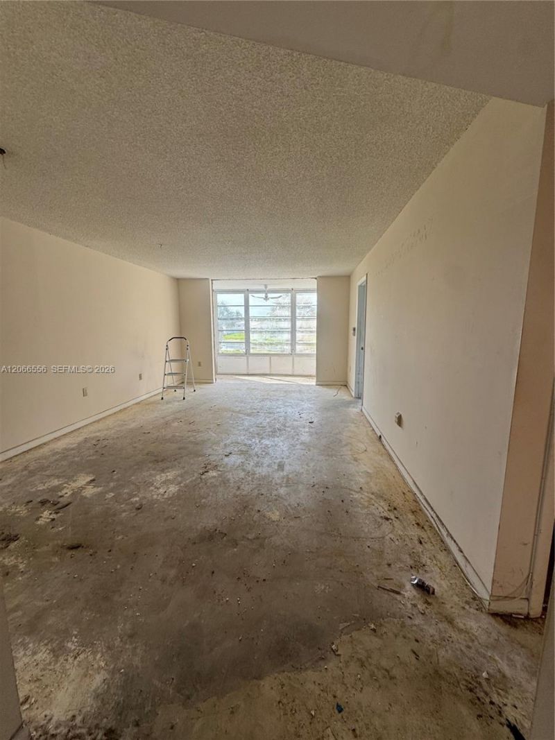 8325 Sunrise Lakes Blvd, Unit 112, Sunrise, FL 33322 Photo