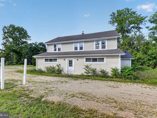 1022 BLACK HORSE PIKE, HAMMONTON, NJ 08037