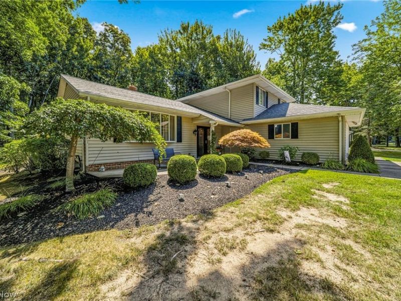 6065 Norwood Drive, Mentor, OH 44060 Photo 2