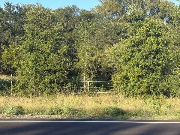 1401 FM 713, Lockhart, TX 78644