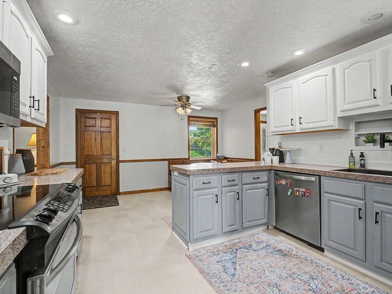 5696 Overbrooke Road, Kettering, OH 45440 Photo 13
