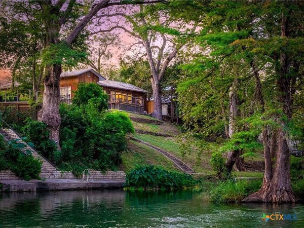 2221 Gruene Road, New Braunfels, TX 78130