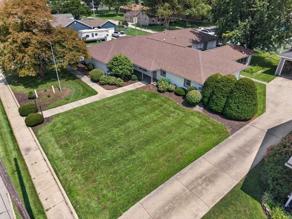 314 N WASHINGTON Street, Swayzee, IN 46986