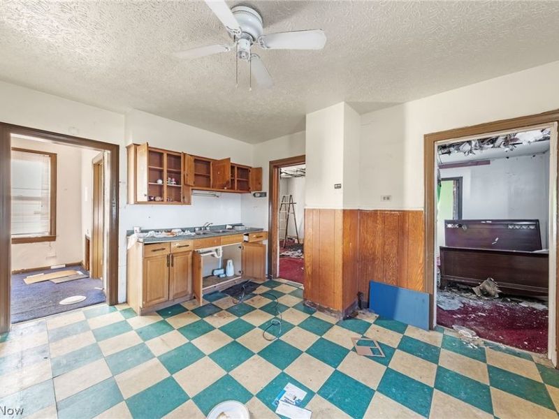 7920 Saint Clair Avenue, Cleveland, OH 44103 Photo 12