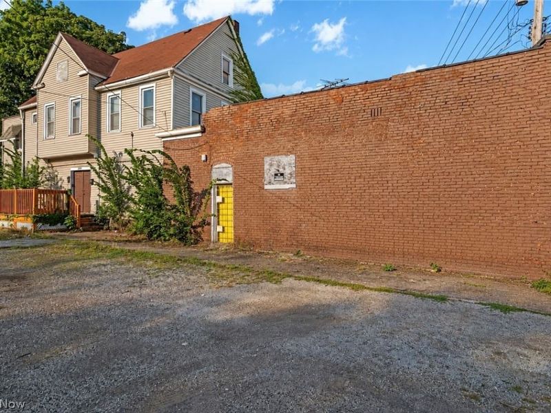 7920 Saint Clair Avenue, Cleveland, OH 44103 Photo 22