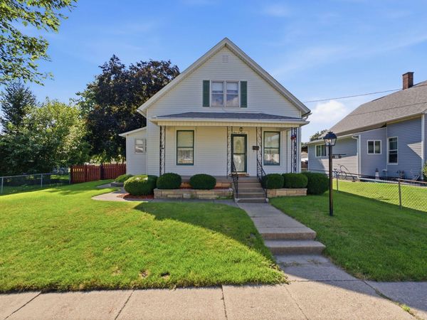 307 POND, Muscatine, IA 52761