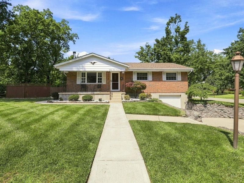 8771 Brittany Drive, Blue Ash, OH 45242 Photo 1