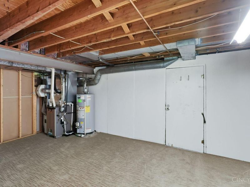 8771 Brittany Drive, Blue Ash, OH 45242 Photo 34