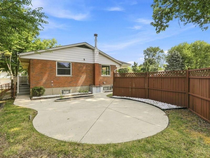 8771 Brittany Drive, Blue Ash, OH 45242 Photo 37