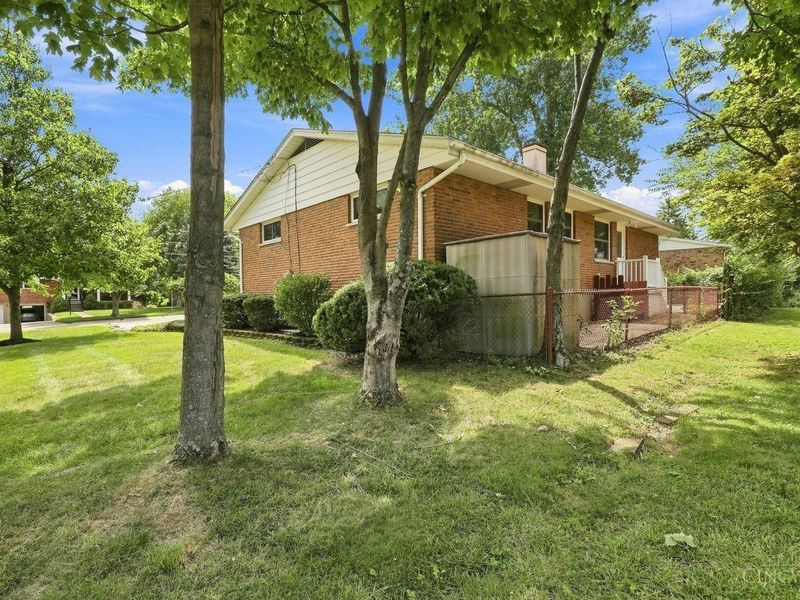 8771 Brittany Drive, Blue Ash, OH 45242 Photo 40