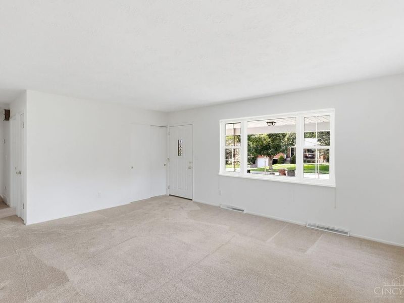 8771 Brittany Drive, Blue Ash, OH 45242 Photo 8