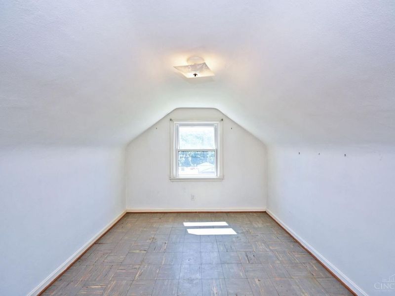 8240 Camargo Road, Madeira, OH 45243 Photo 25