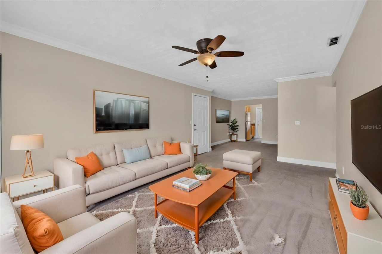 5301 Hansel Avenue, Unit A-18, Edgewood, FL 32809 Photo
