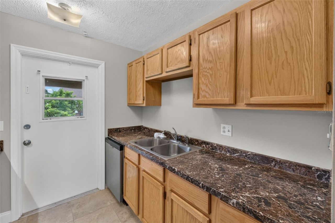 5301 Hansel Avenue, Unit A-18, Edgewood, FL 32809 Photo