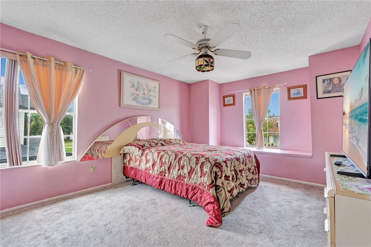 9824 Surrey Ridge Road, Orlando, FL 32825 Photo