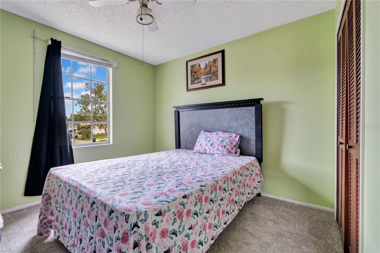 9824 Surrey Ridge Road, Orlando, FL 32825 Photo