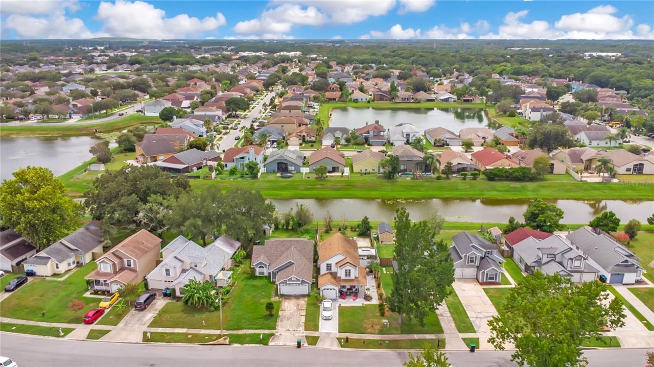 9824 Surrey Ridge Road, Orlando, FL 32825 Photo