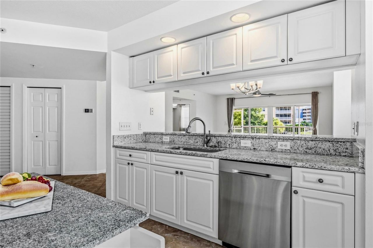 960 Starkey Road, Unit 3106, Largo, FL 33771 Photo