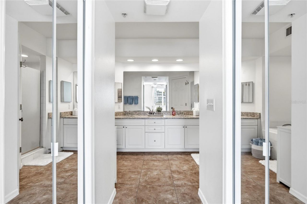 960 Starkey Road, Unit 3106, Largo, FL 33771 Photo