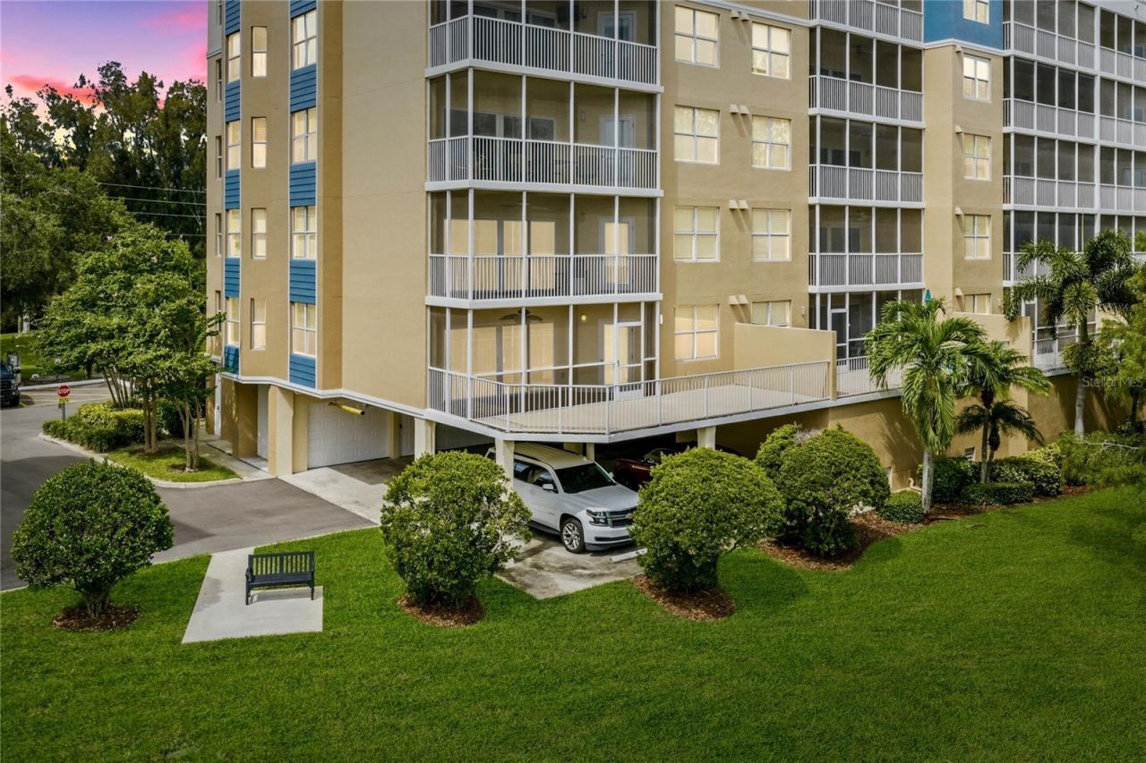 960 Starkey Road, Unit 3106, Largo, FL 33771 Photo