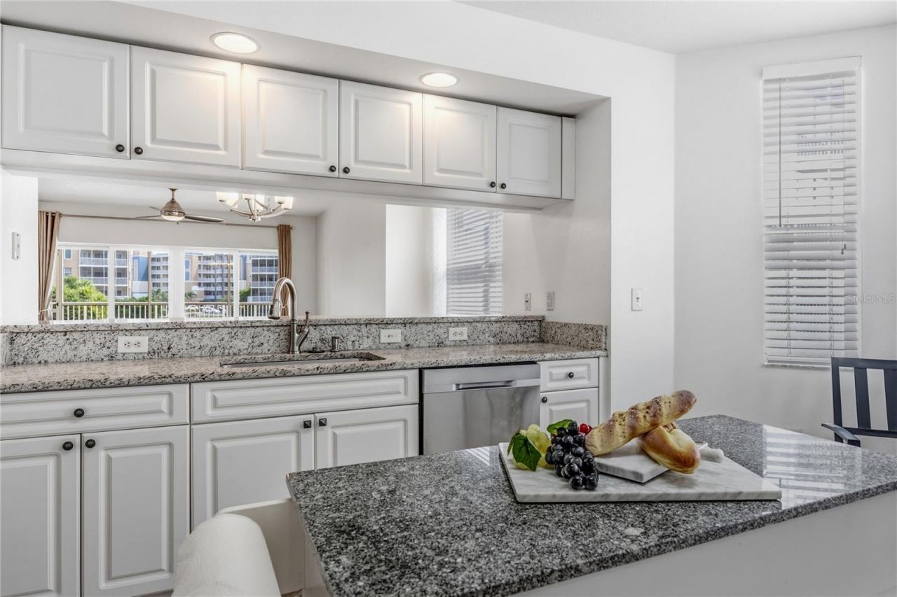 960 Starkey Road, Unit 3106, Largo, FL 33771 Photo