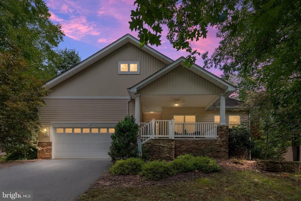 107 Sunset Circle, Cross Junction, VA 22625 Main Photo