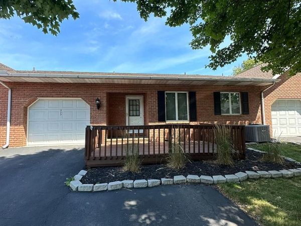 323 STONEGATE COURT, CHAMBERSBURG, PA 17201