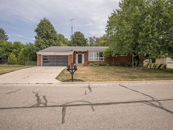 1716 Lake Drive, Monroe, WI 53566