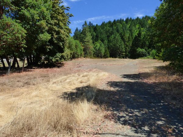 458 Sunny Valley Loop, Wolf Creek, OR 97497