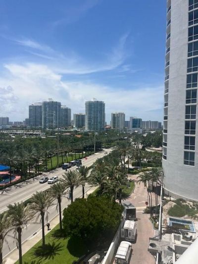 15901 Collins Ave, Unit 604, Sunny Isles Beach, FL 33160 Photo