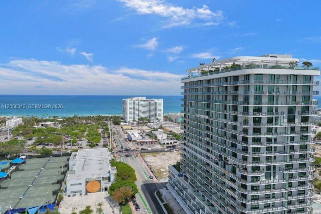 580 72nd St , Unit 1203, Miami Beach, FL 33141 Photo