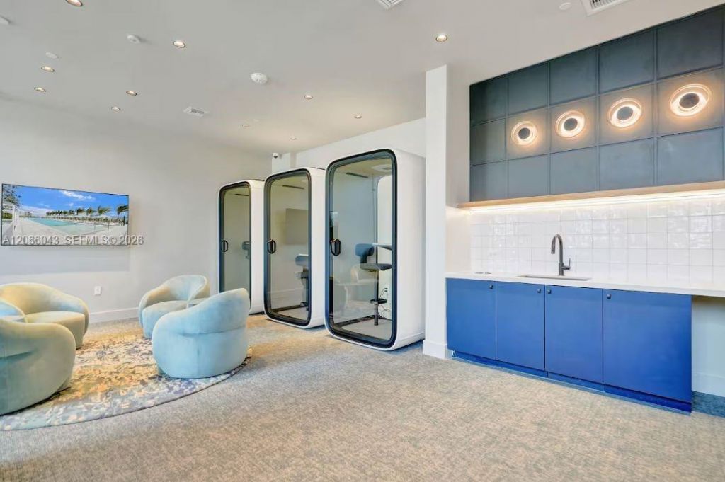 580 72nd St , Unit 1203, Miami Beach, FL 33141 Photo